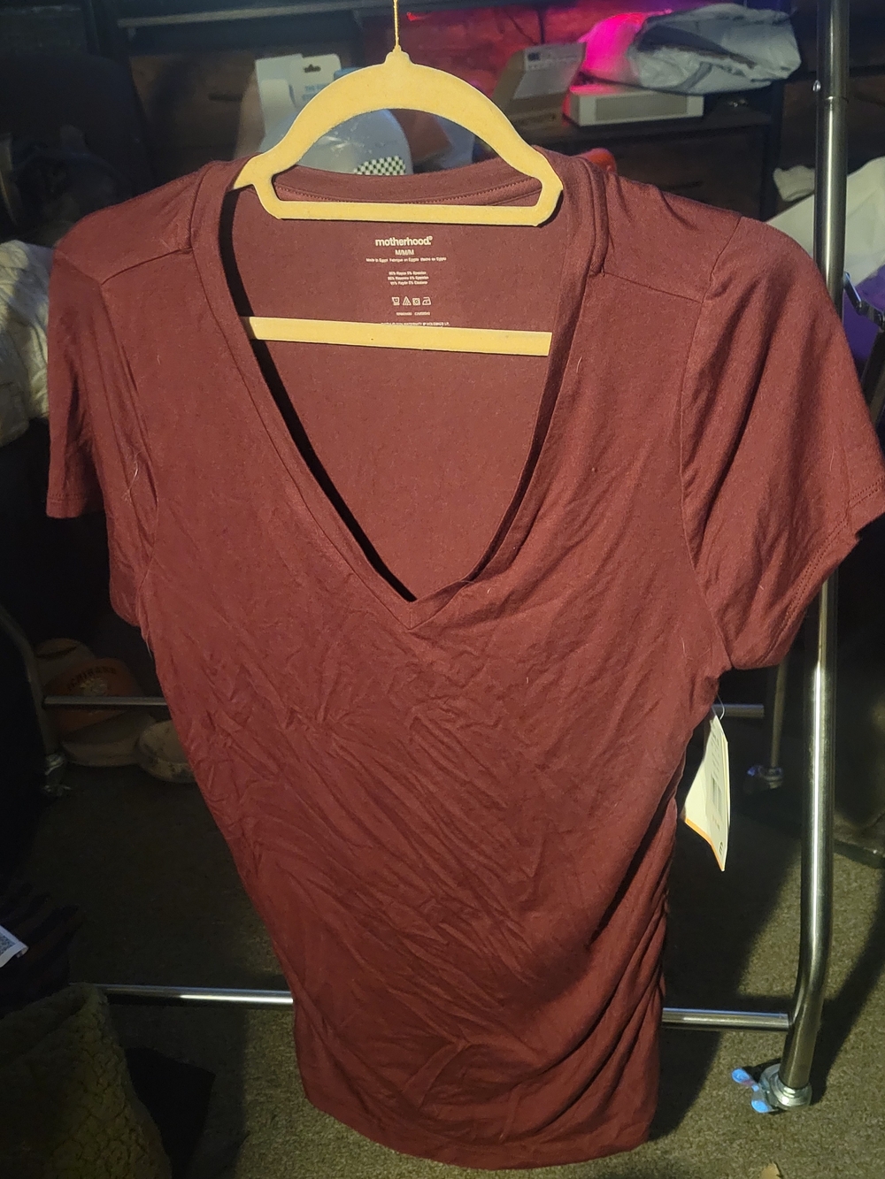 Motherhood Short Sleeve V-Neck Maternity Tee in Burgundy